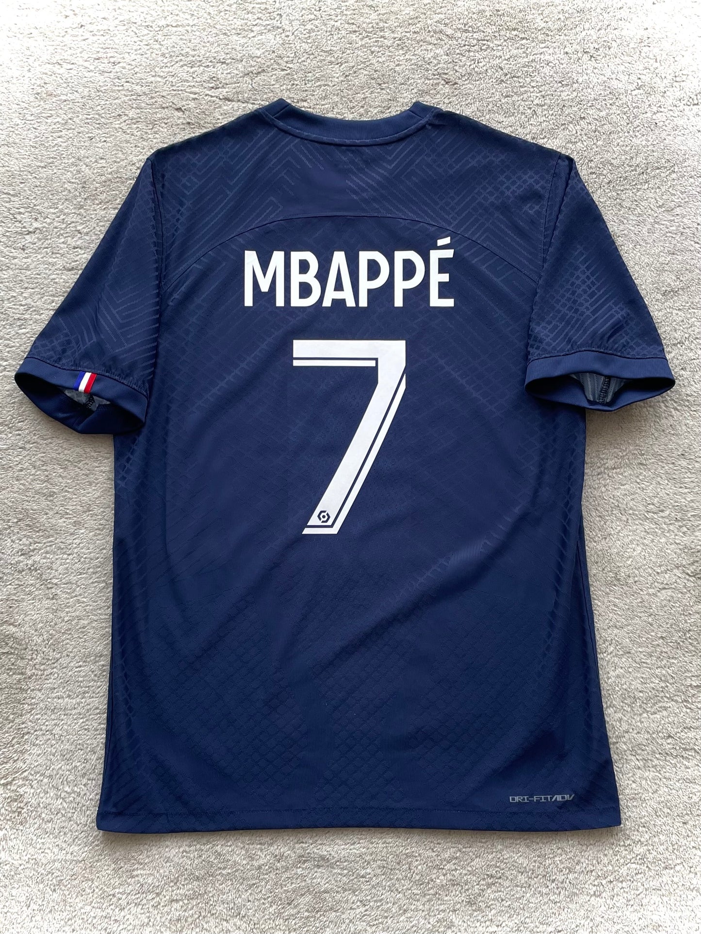 2022/2023 PSG Home - Mbappé-7 - 10/10 (M) - (PRO)